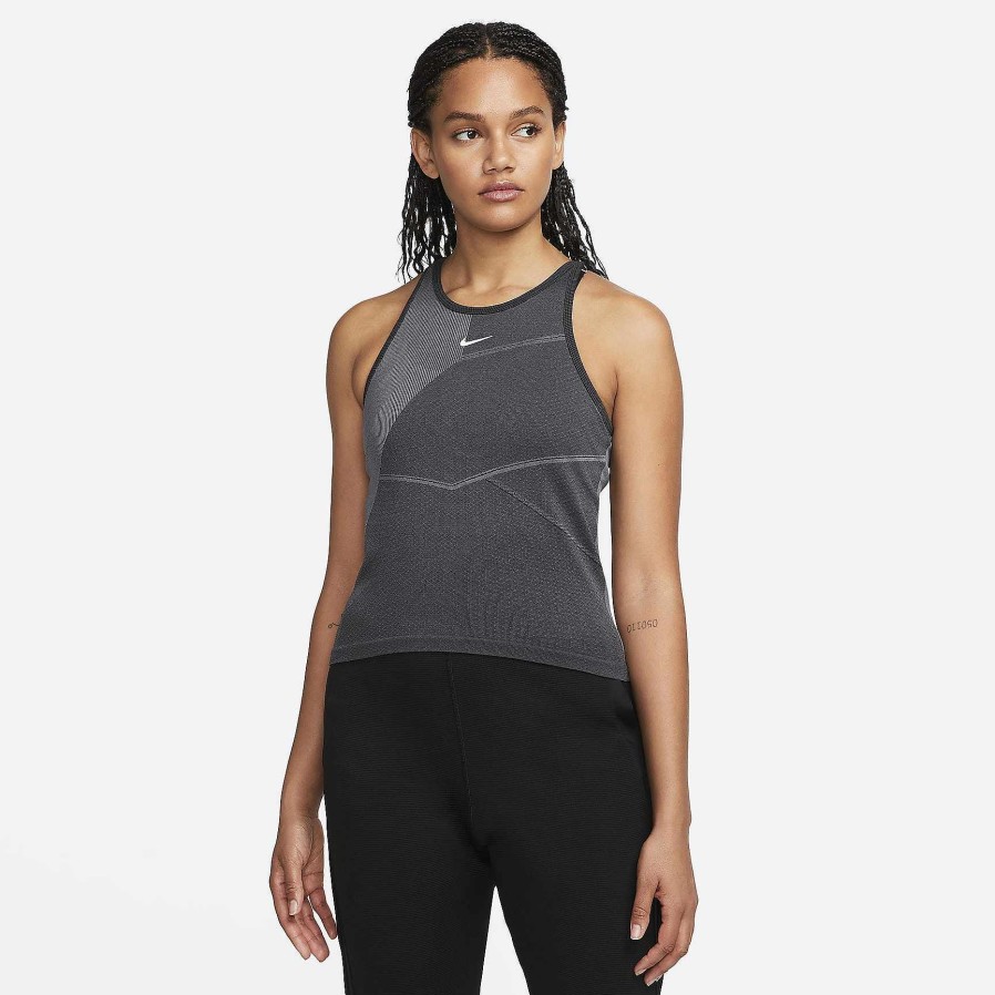 Vrouwen Nike Tops En T-Shirts | Nike Dri-Fit Adv Aura