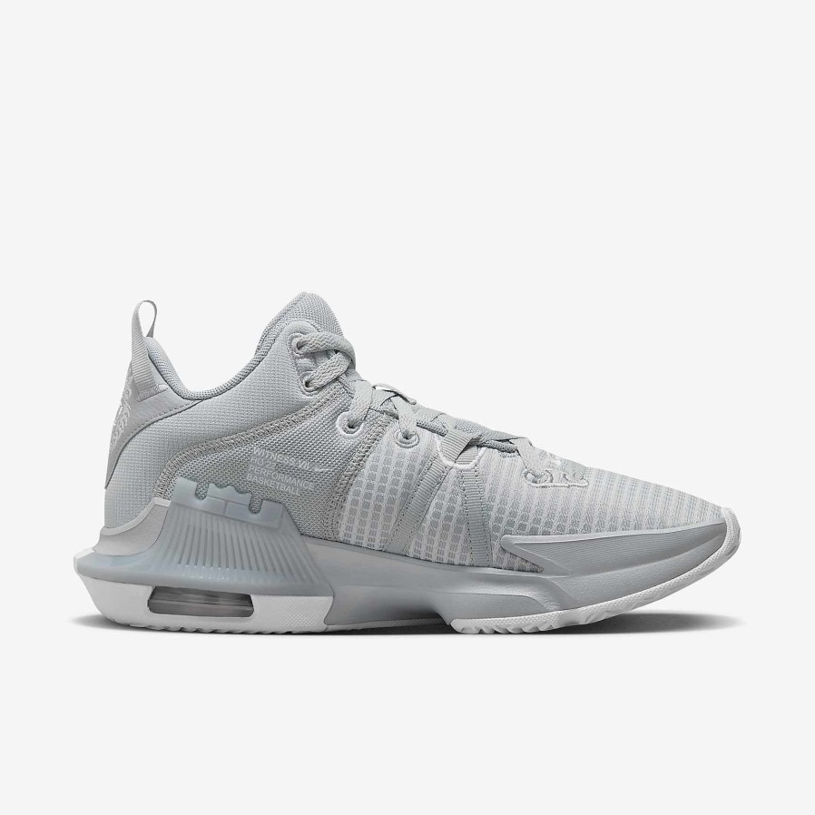 Vrouwen Nike Cyber Monday-Schoenen | Lebron Getuige 7 (Team)