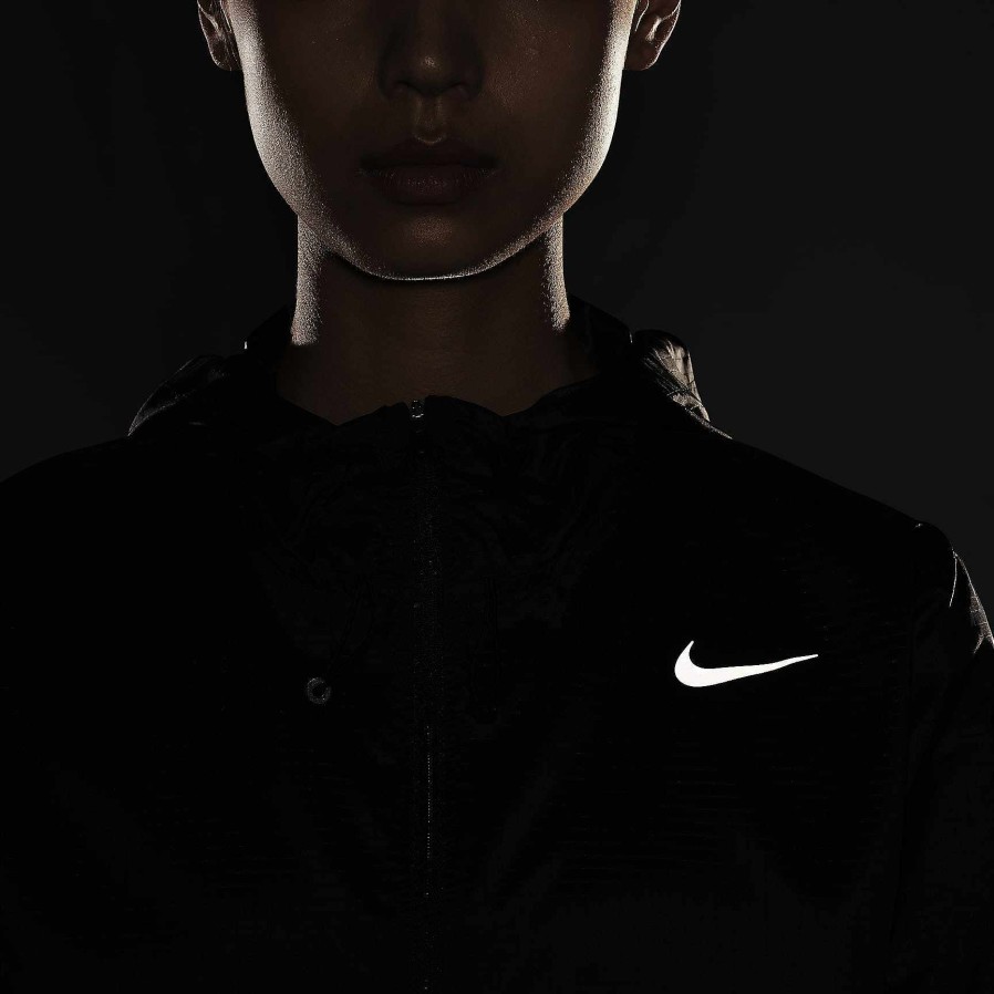 Vrouwen Nike Bovenkleding En Jassen | Nike Essentieel