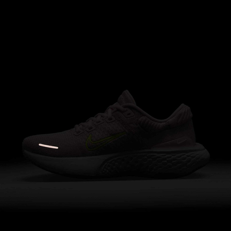 Vrouwen Nike Cyber Monday-Schoenen | Nike Onoverwinnelijk 2